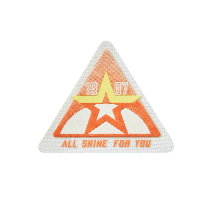 Create stunning custom iron-on patches for any occasio